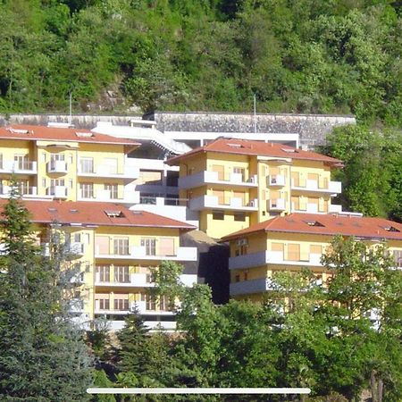 Appartamento Con Bellissima Vista Campione dʼItalia Kültér fotó